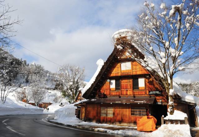 日本中部旅游攻略：雪大却不冷？冬天这里最好玩！                                                                                               日本