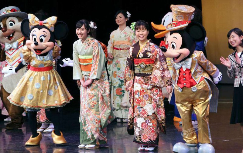 日本东京迪士尼怎么玩？                                                                                               日本