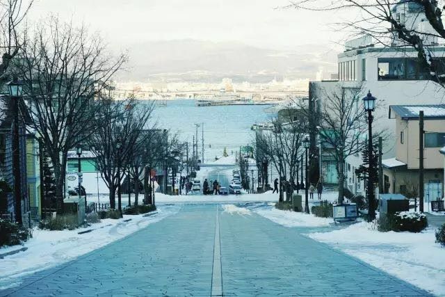 下雪的时候，炸鸡啤酒都不如北海道！                                                                                               日本