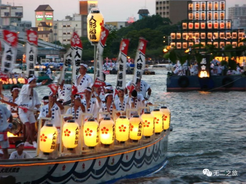 日本旅游：严肃内敛的日本人，怎么一到夏天就疯了？？                                                                                               日本