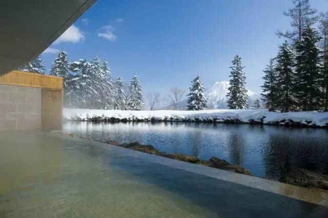 感受北海道冬日滑雪和温泉的冰火两重天                                                                                               日本