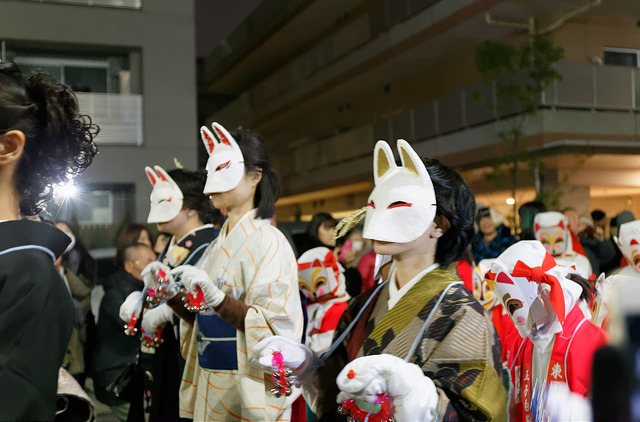 最好玩的东京跨年活动——王子狐狸游行                                                                                               日本