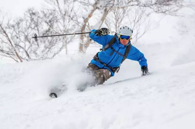 感受北海道冬日滑雪和温泉的冰火两重天                                                                                               日本