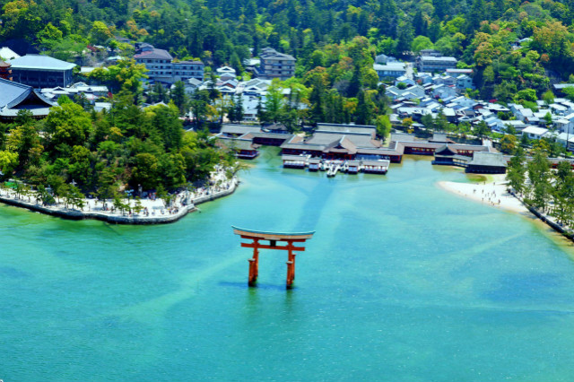 日本有名的“孤岛”直岛和广岛旅游攻略                                                                                               日本