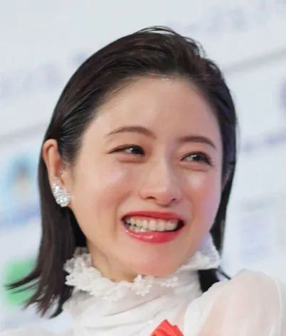第237期：漫画预言致日本旅游退订潮？日本重拳整治黑心牛郎？石原里美二胎出生；“没买过米”日本农相被轰下台；西内玛利亚退圈 | 百通板
