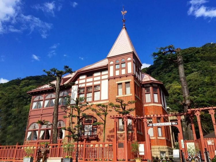 日本屋顶上的鸡是干什么用的？