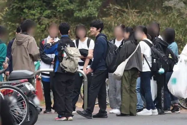 日本“皇太子”想打工，宫内厅挠破了头