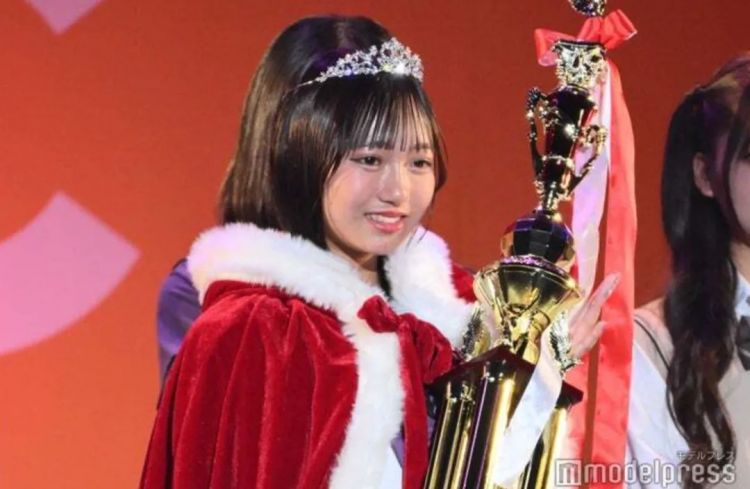 第248期：养老金漏保97万人？玛奇玛岸边be？平野绫官宣离婚；涨薪！最低工资上调 | 百通板