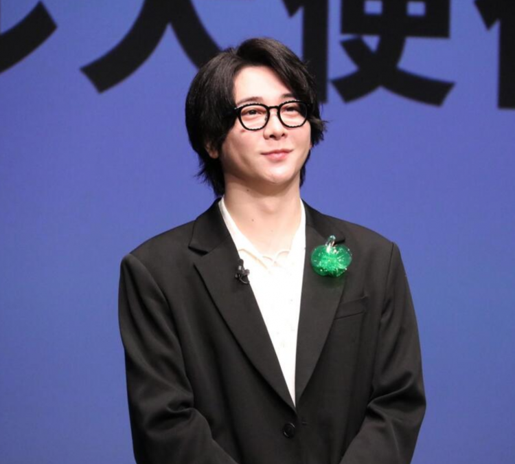 绿苹果乐队主唱大森元贵任"青苹果大使" 坦言对苹果过敏