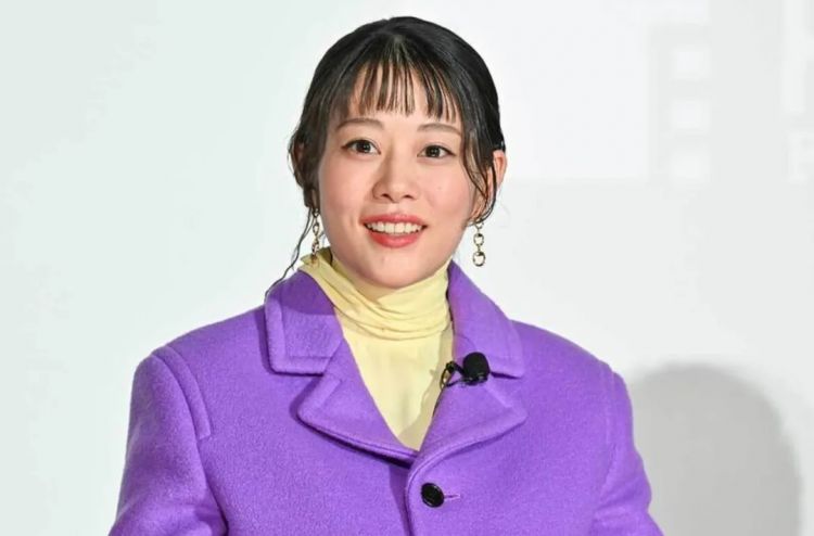 第261期:中国对日免签延长;木村拓哉长女恋爱?中日轮值APEC主席国;哥斯拉续作定名;日本熊灾 | 百通板 第261期:中国对日免签延长;木村拓哉长女恋爱?中日轮值APEC主席国;哥斯拉续作定名;日本熊灾 | 百通板