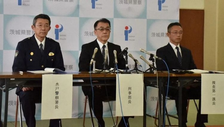 日本准妈妈不堪前男友骚扰报警，数日后还是被用定位娃娃找到杀害于家中……