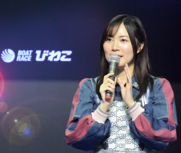 松井珠理奈婚后首秀 热唱《大声钻石》