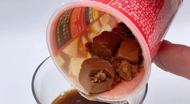 竟然把麻婆豆腐做成饮料,日本人到底在发什么神经? 竟然把麻婆豆腐做成饮料,日本人到底在发什么神经?