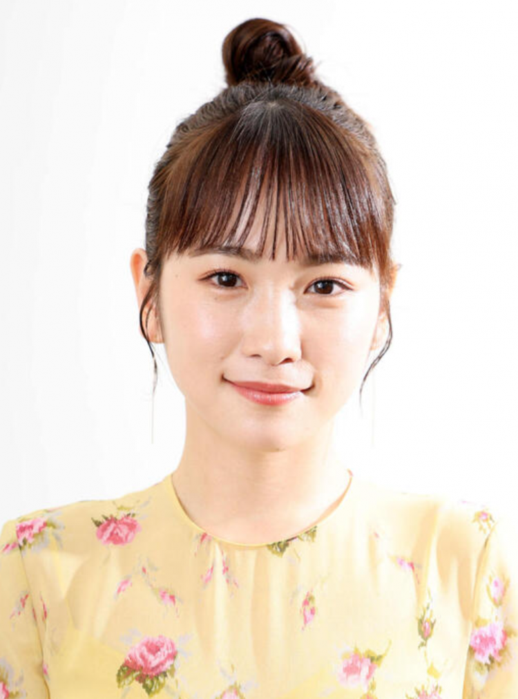 川荣李奈宣布退所：结束10年经纪合约