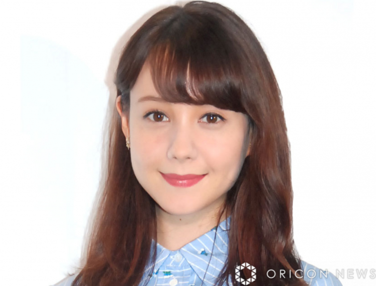 混血模特兼演员特林德尔玲奈宣布怀孕