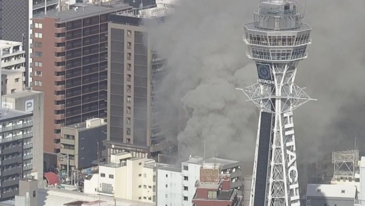 第271期：中国对日本实施出口管制；北海道餐馆墙壁藏尸？高市早苗将解散众议院 日本或提前大选？XG改名 | 百通板