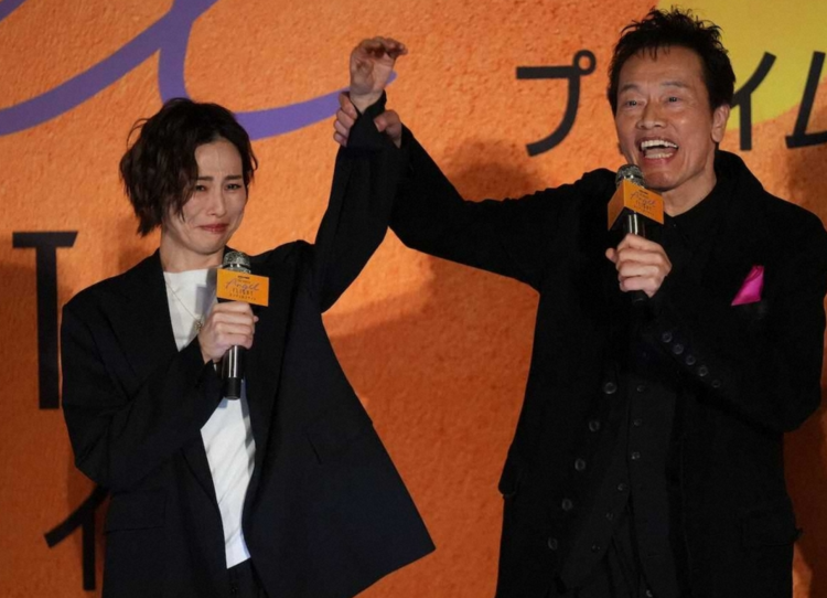 米仓凉子涉毒风波后首度公开亮相 含泪致谢