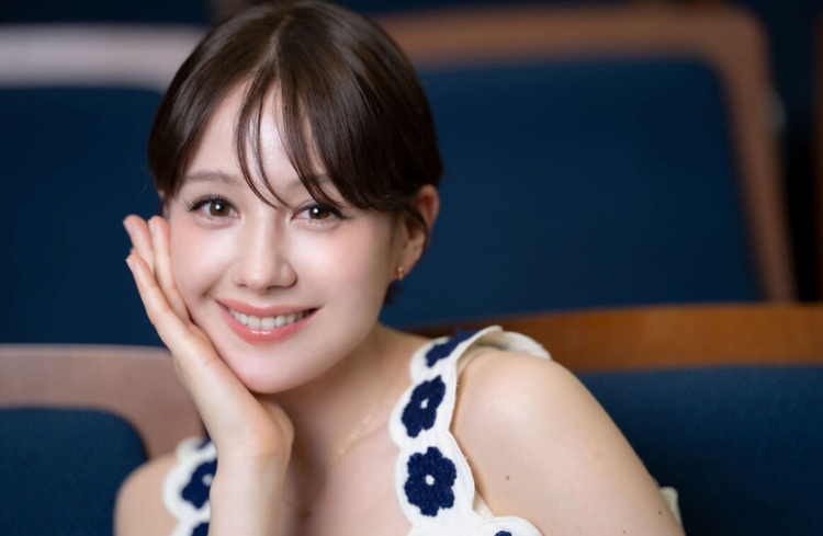 特林德尔·玲奈宣布诞下第一胎 特林德尔·玲奈宣布诞下第一胎