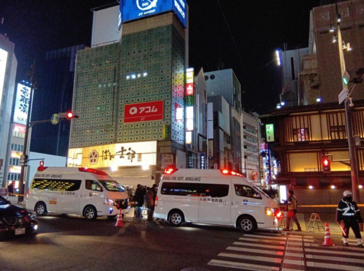 大阪闹市区发生持刀伤人案致1死2伤 嫌疑人称“无杀人意图”