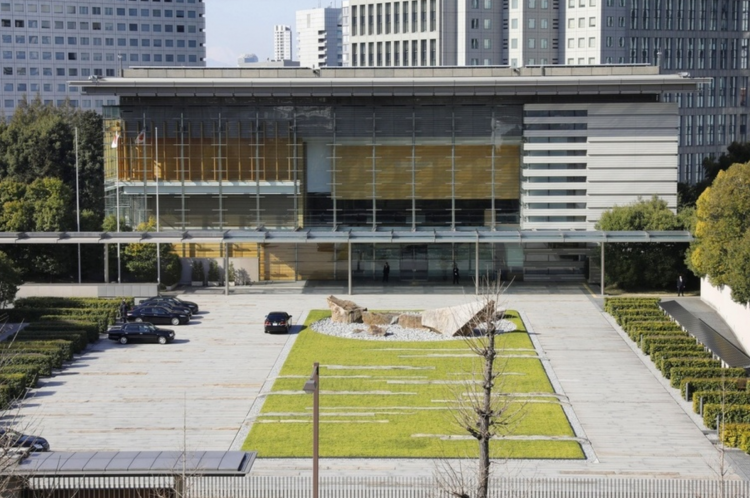 日本政府拟推动旧姓使用法制化