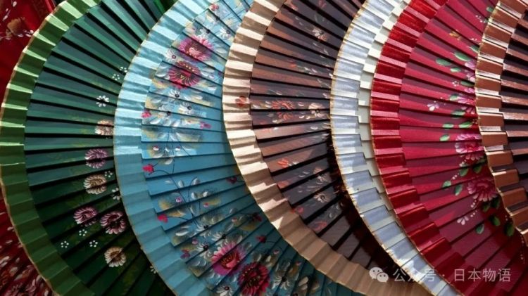 美国年轻人开始学中国人生活？日媒聚焦“Chinamaxxing”背后的年轻人心态