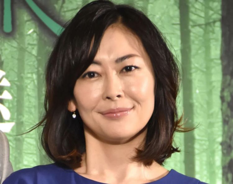 第281期：特朗普再提珍珠港？日本自卫队队员持刀闯入中国大使馆？拉布布X索尼将拍电影；索尼本田中止EV合作 | 百通板