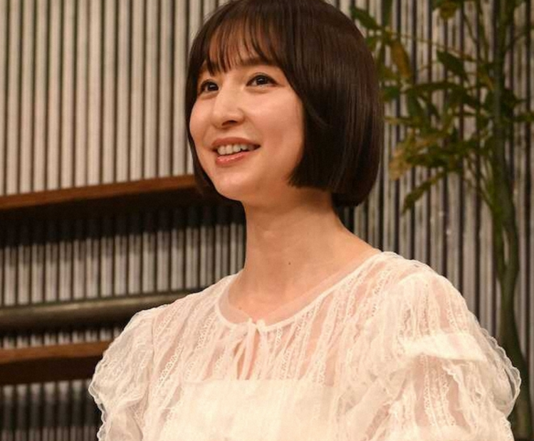 前AKB48成员筱田麻里子宣布再婚 前AKB48成员筱田麻里子宣布再婚
