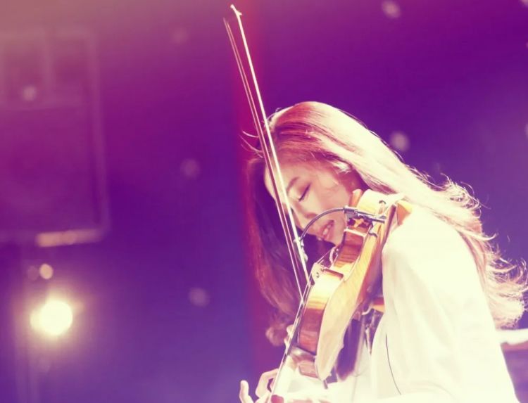 羽生结弦前妻近况曝光：离婚风波后重新开始！