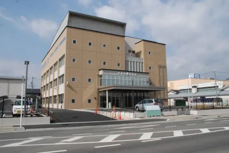 日本小警察被上司强迫贪污，2年内贪5万块？女儿的一句话，让他决定离职前干票大的…