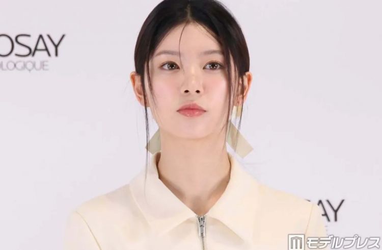 第285期：高市早苗入选时代百大人物 但支持率再创新低？日本大幅放宽武器出口限制？网飞将拍高达真人版 | 百通板