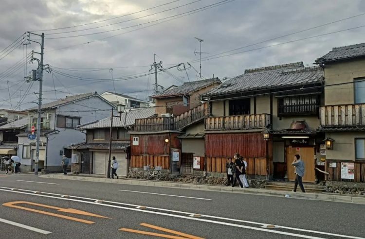 日本68岁“资深少女”啃老30年,90岁妈妈去世后留下存摺,她一翻脸都绿了 日本68岁“资深少女”啃老30年,90岁妈妈去世后留下存摺,她一翻脸都绿了