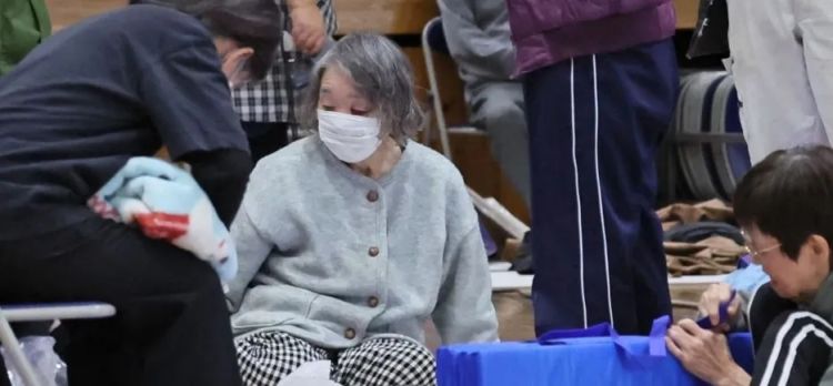 日本68岁“资深少女”啃老30年,90岁妈妈去世后留下存摺,她一翻脸都绿了 日本68岁“资深少女”啃老30年,90岁妈妈去世后留下存摺,她一翻脸都绿了