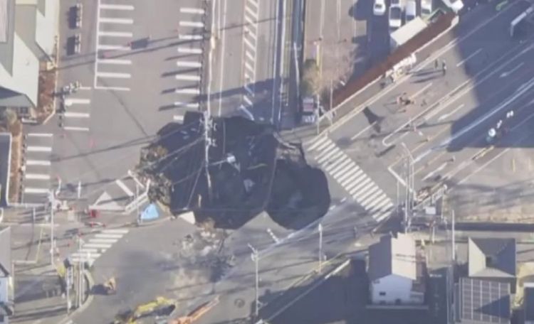 痛心!日本川崎海岸40米脚手架坠落,3人死亡,还有1人生死未卜…… 痛心!日本川崎海岸40米脚手架坠落,3人死亡,还有1人生死未卜……