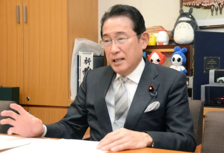 第286期：日本前首相重申无核三原则？丰田汽车销量创新史高；AI合格东京大学？秋元康新男团出道 | 百通板