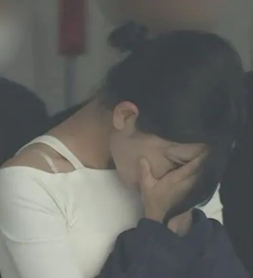 日本高学历女为300万甘做六旬董事长玩物？对警察说自己是“受害者”，但却持毒…？