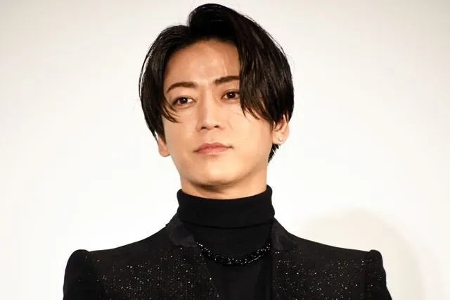 日本超高颜值艺人情侣官宣结婚!女方已怀有身孕?日网:孩子得有多好看! 日本超高颜值艺人情侣官宣结婚!女方已怀有身孕?日网:孩子得有多好看!