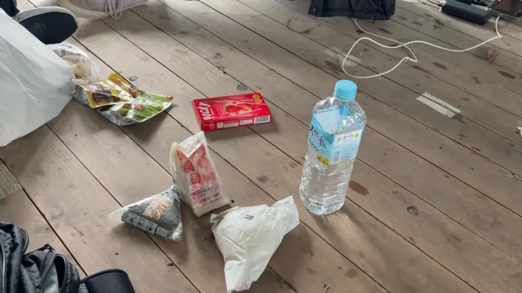 美国网红擅闯日本荒岛,踏入民宅肆意野餐,还把医院当“情趣酒店”?!日网炸毛:毒瘤 美国网红擅闯日本荒岛,踏入民宅肆意野餐,还把医院当“情趣酒店”?!日网炸毛:毒瘤